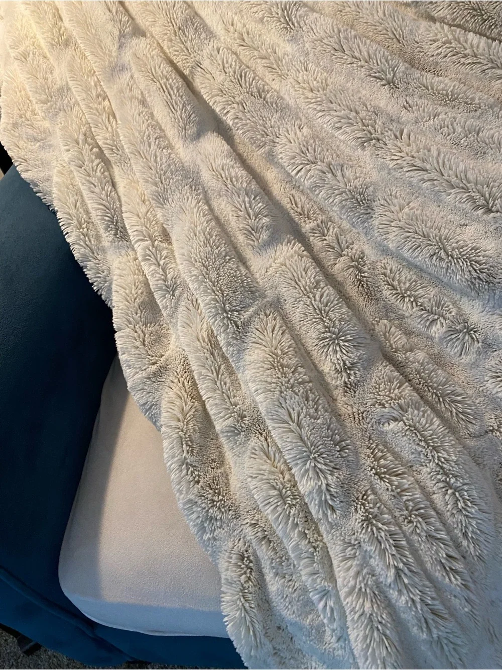Fabulous Furs Cream Large Faux Fur Throw Blanket